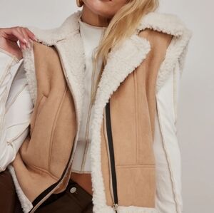 Penny Lane Sherpa Lined BeigeVest